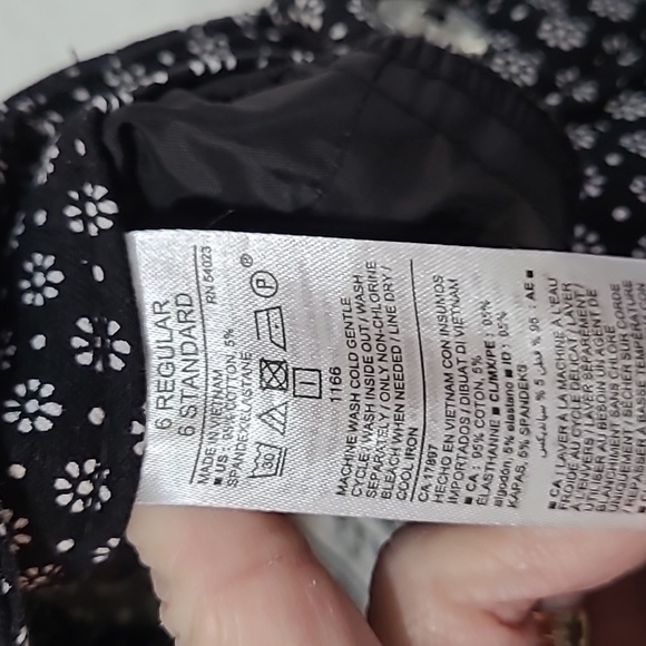 Old Navy women's Pixie Mid-Rise pants size 6 - Picture 7 of 10